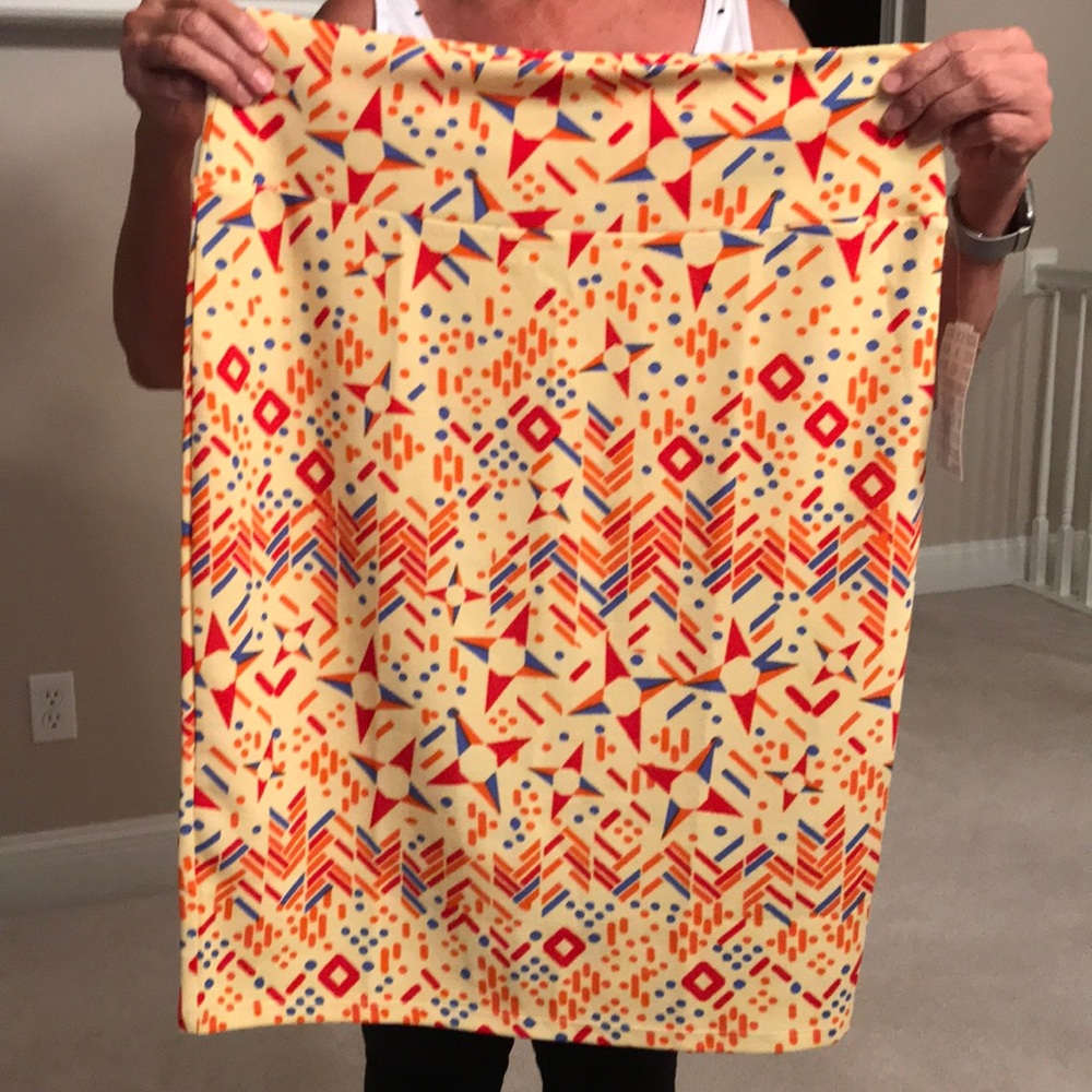 Lularoe Cassie (XL)